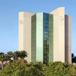 https://sheraton.hotelsinjeddah.net